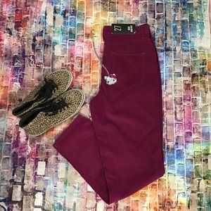NWT BDG Plum Corduroy High-Rise Mom Pant Size 27